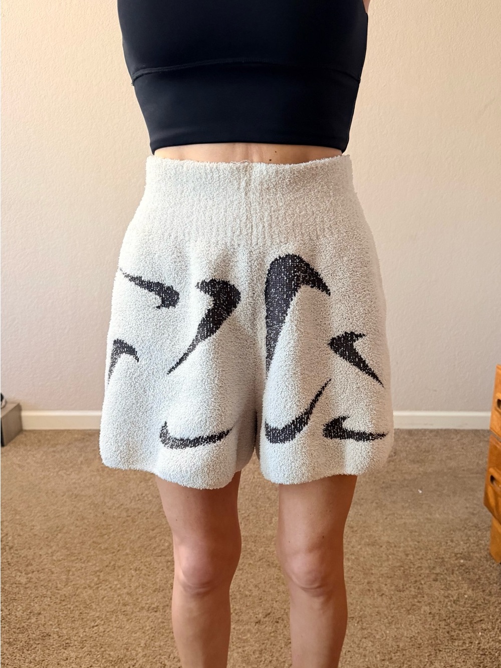 Nike Sportswear Phoenix Cozy Bouclé Women's High-Waisted Knit Shorts NWOT